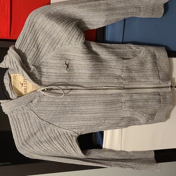Hollister gray colour cardigan/jacket, Size L (runs small) - Picture 3 of 6